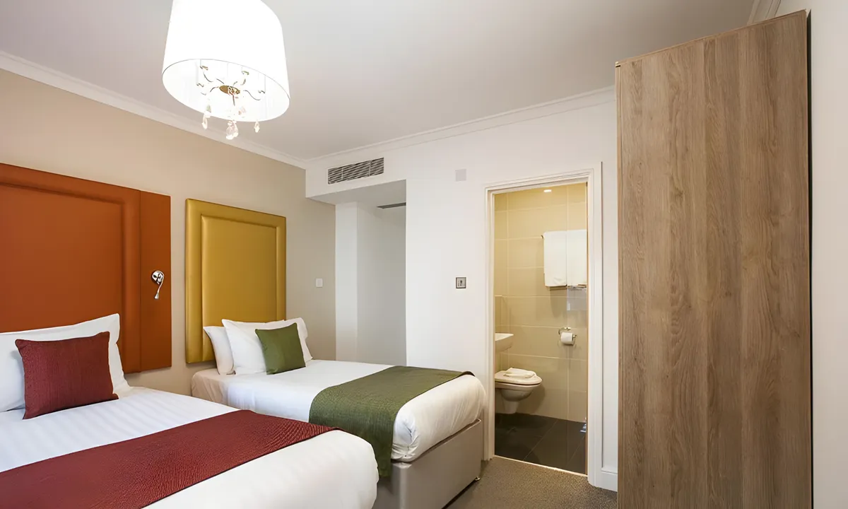Superior Triple Room — photo 1 of 21