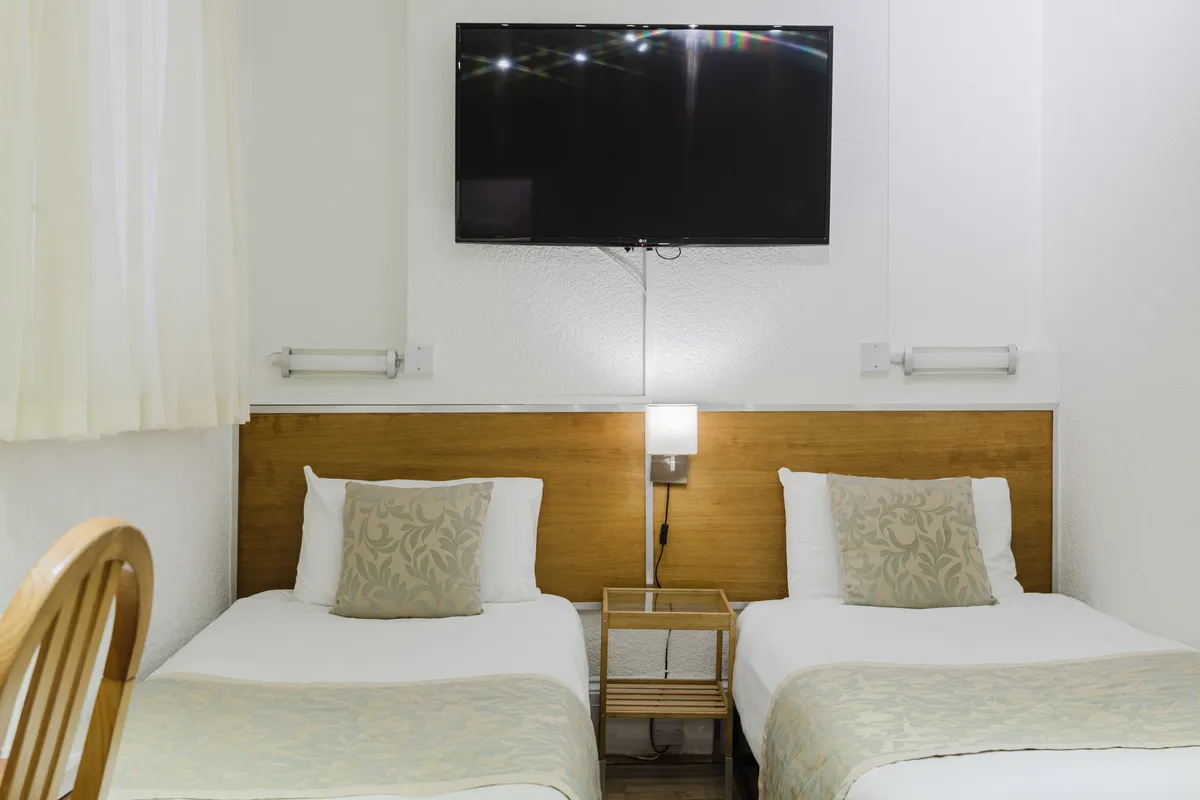 Deluxe Triple Room — photo 1 of 8