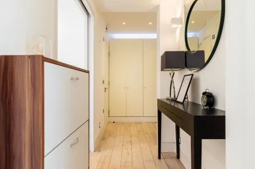 Executive One Bedroom Apartment — photo 1 of 1
