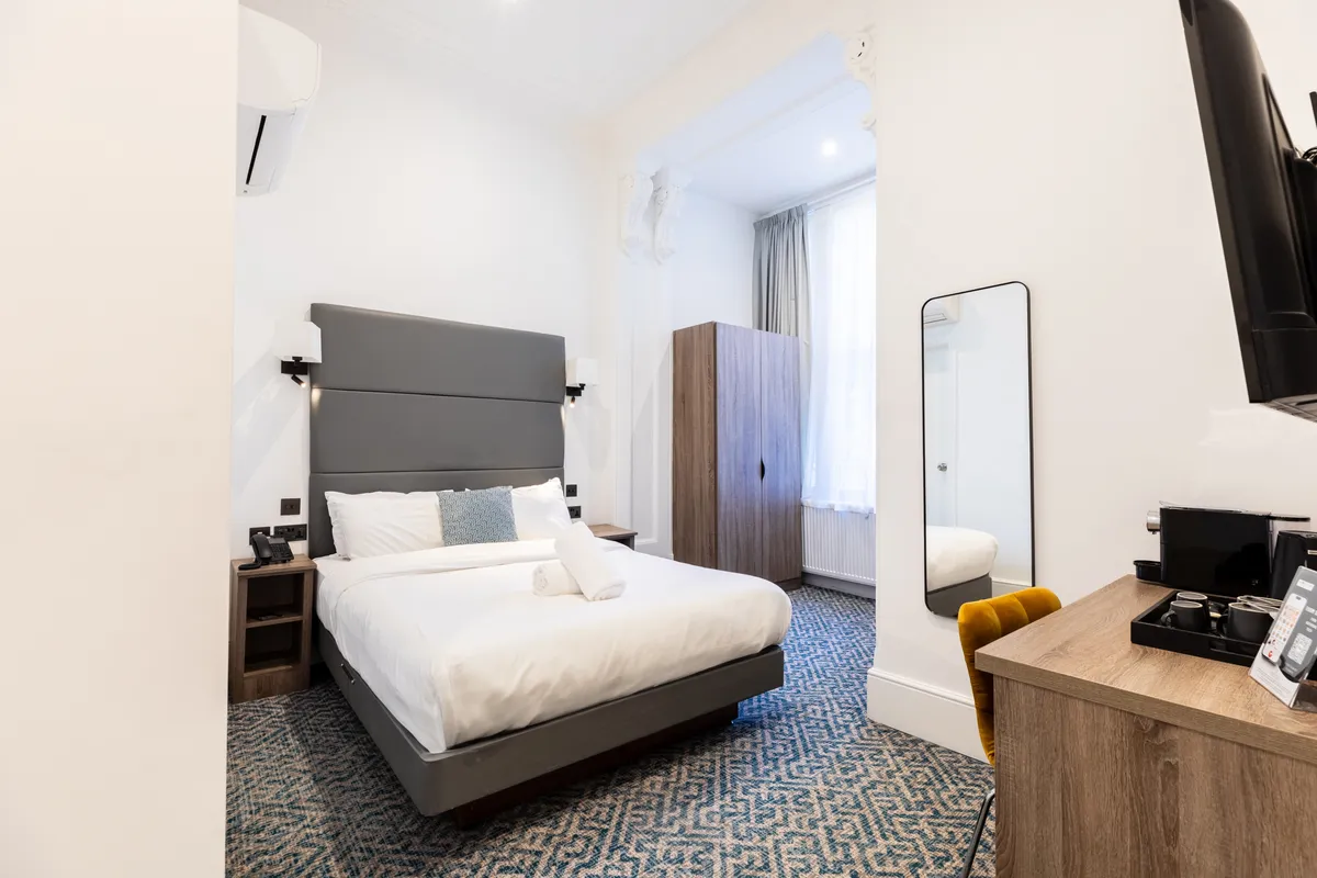 Standard Double Room — photo 1 of 20